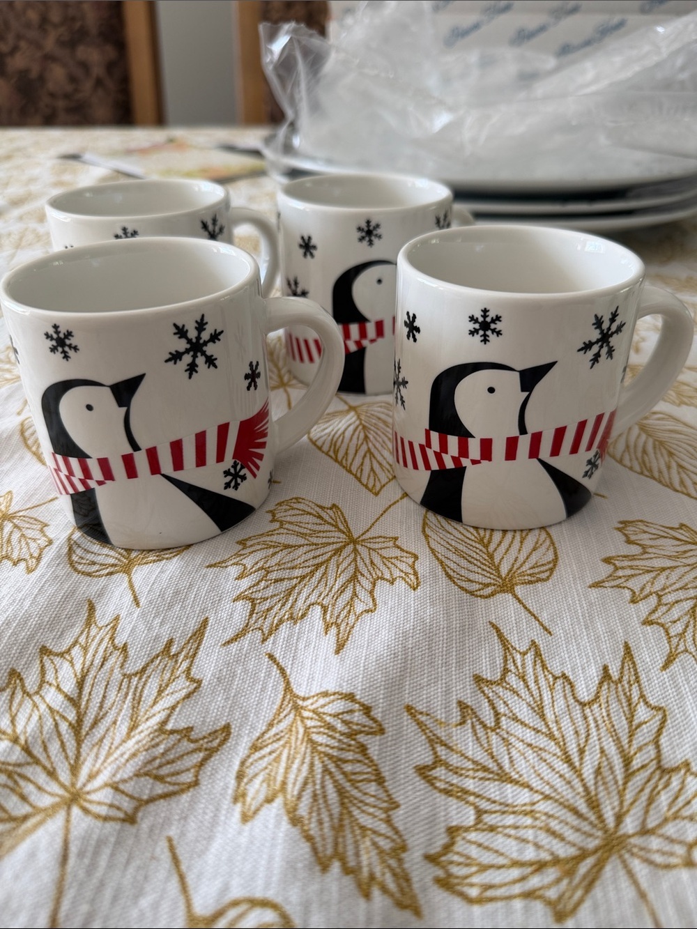 Crate & Barrel Penguin & Snowflakes “Jolly Duo” Child's Mug set of 4